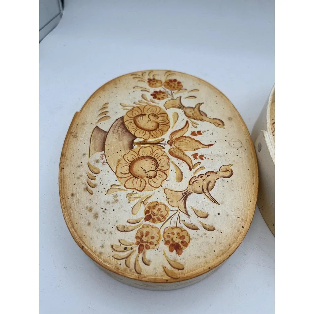Vtg Signed Folk‎ Art Bentwood Oval shaker Box Lidded Rosemaling Scan Style